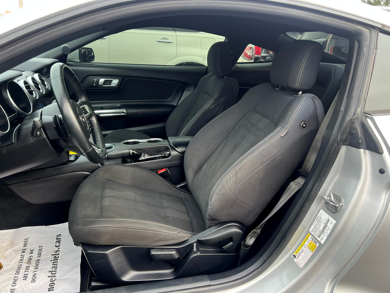 Ford Mustang EcoBoost Coupe 2019