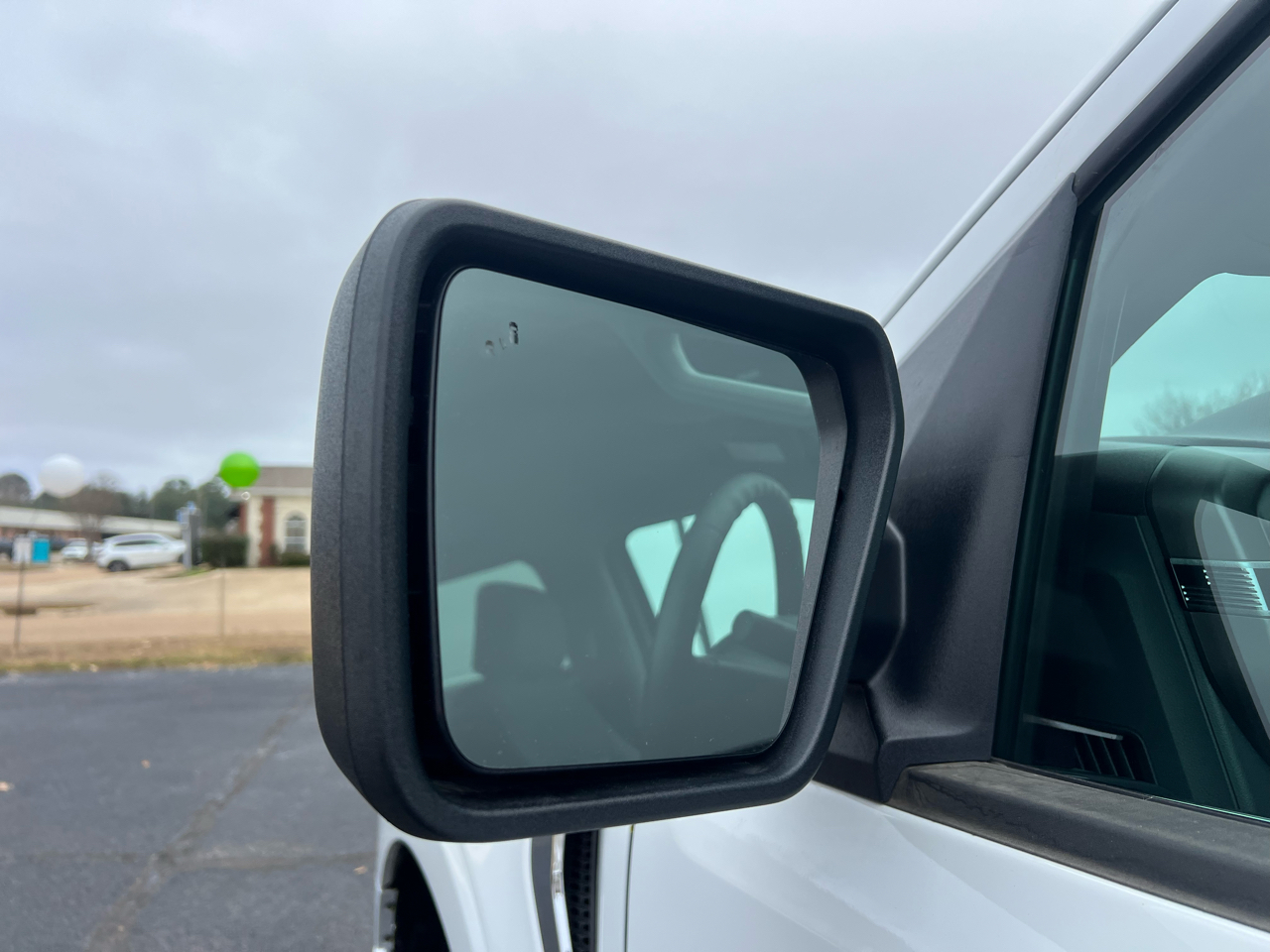 Ford F-150 XLT SuperCrew 4WD 2025