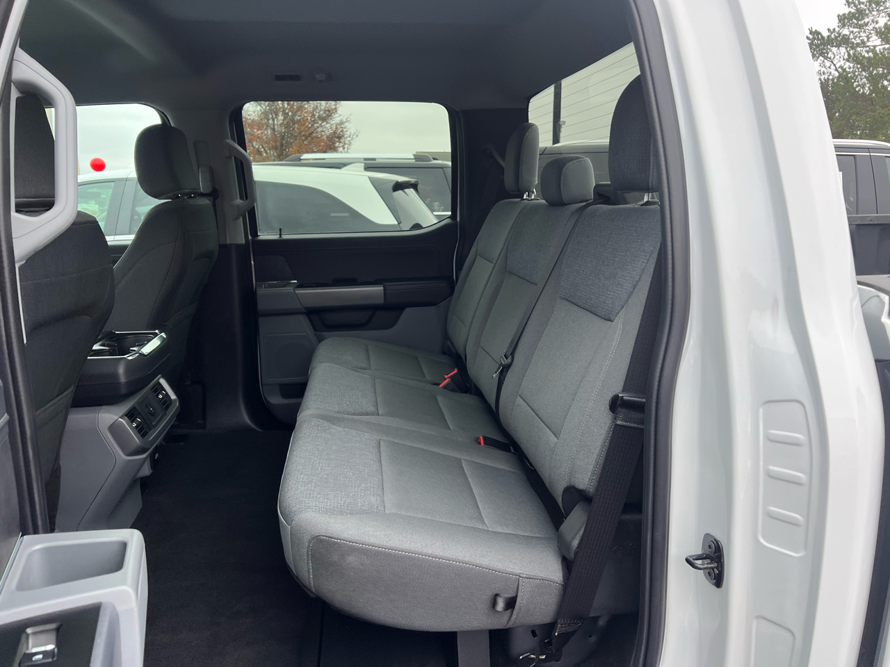 Ford F-150 XLT SuperCrew 4WD 2025