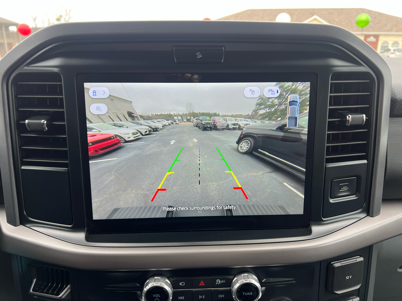 Ford F-150 XLT SuperCrew 4WD 2025