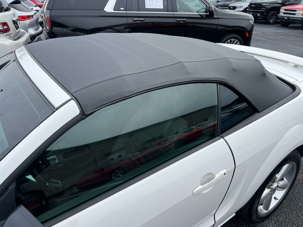 Ford Mustang GT Deluxe Convertible 2007