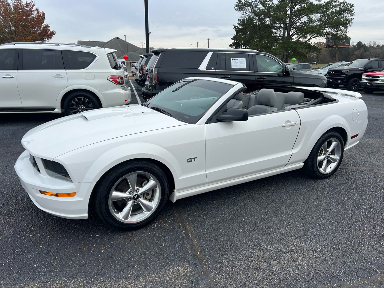 Ford Mustang GT Deluxe Convertible 2007