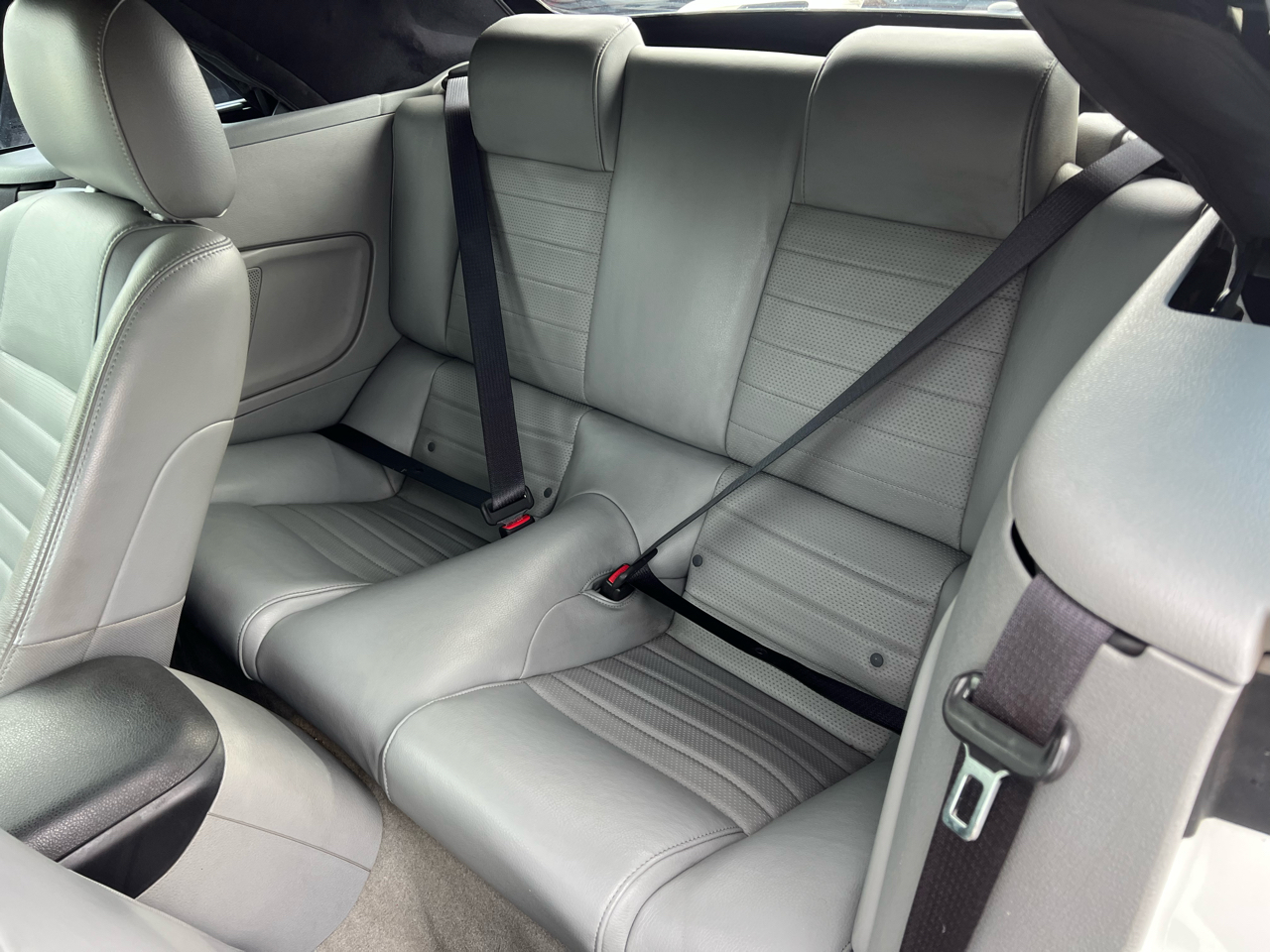 Ford Mustang GT Deluxe Convertible 2007