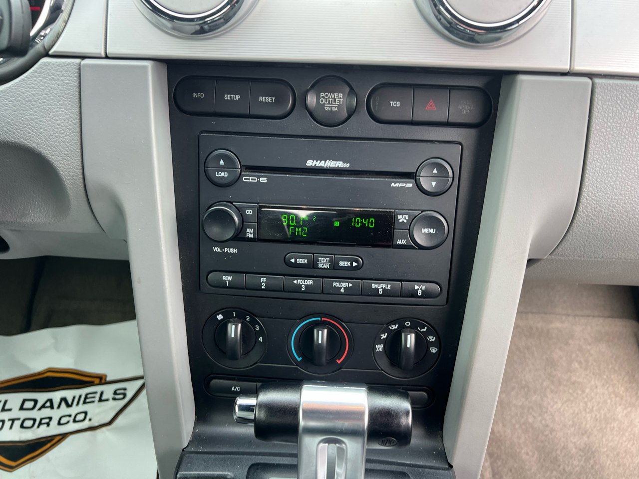 Ford Mustang GT Deluxe Convertible 2007