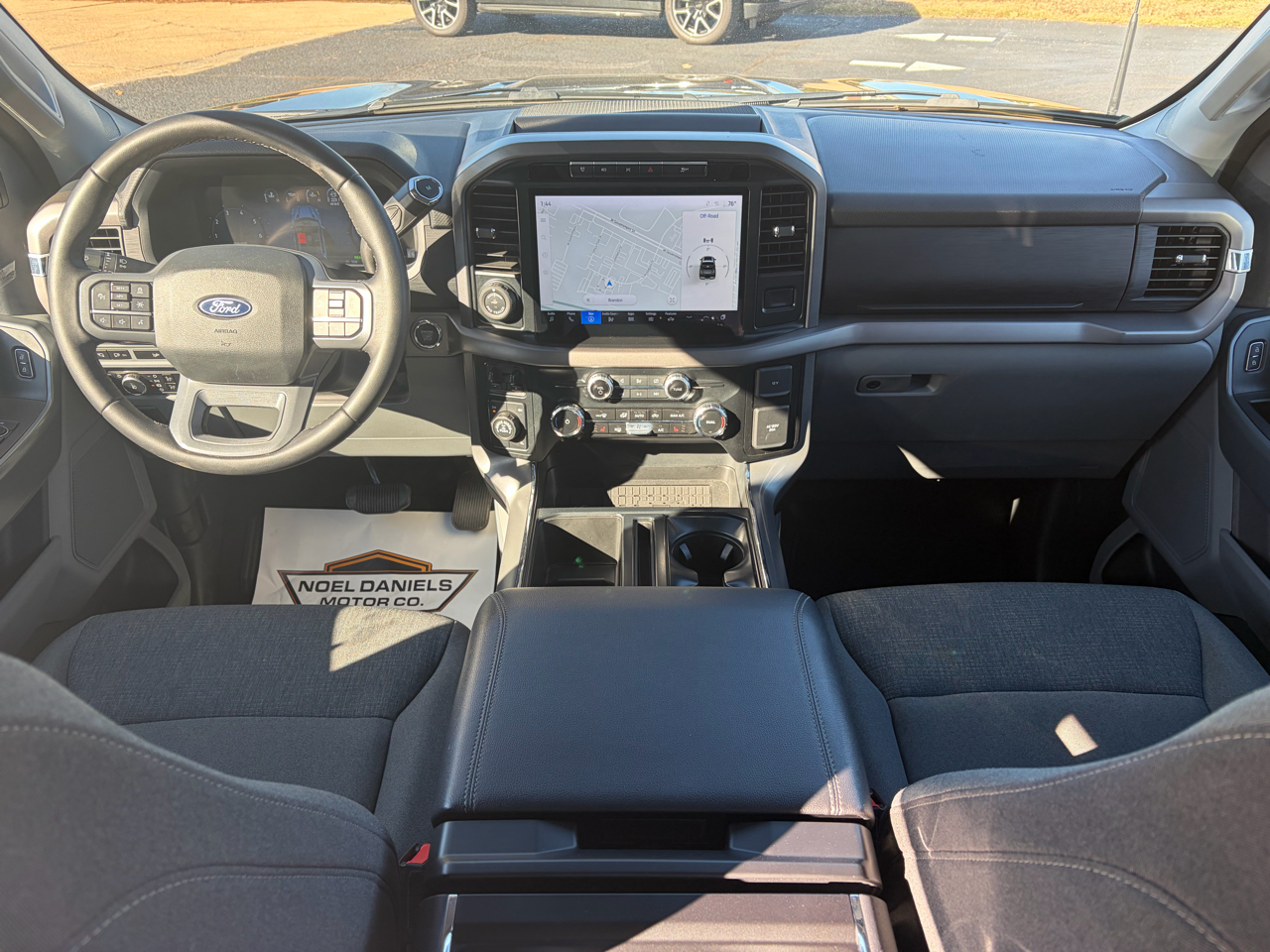 Ford F-150 XLT SuperCrew 4WD 2024