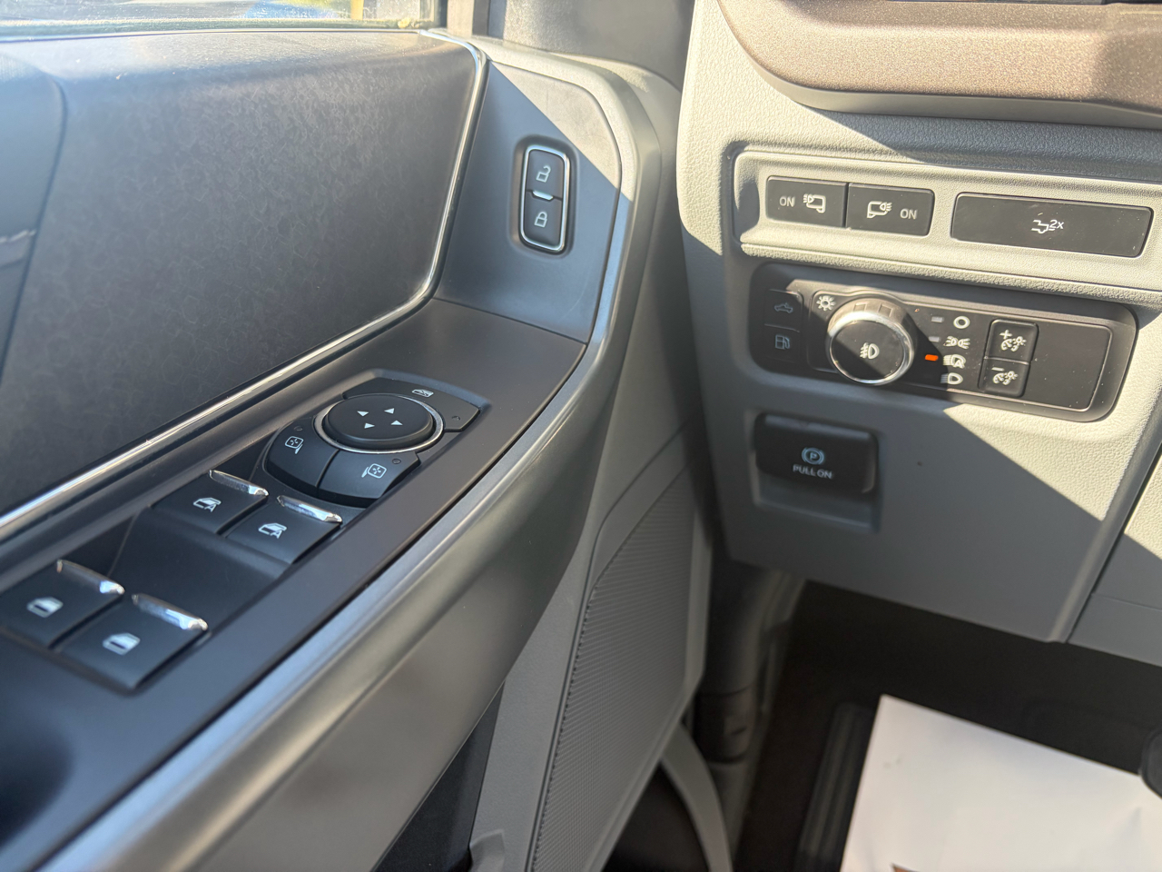 Ford F-150 XLT SuperCrew 4WD 2024