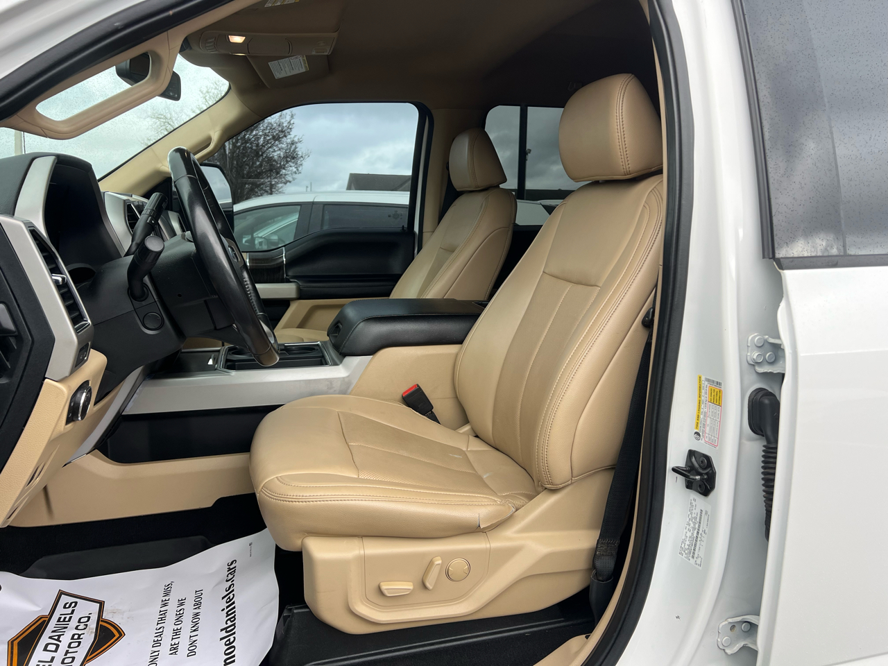 Ford F-250 SD Lariat Crew Cab 4WD 2021