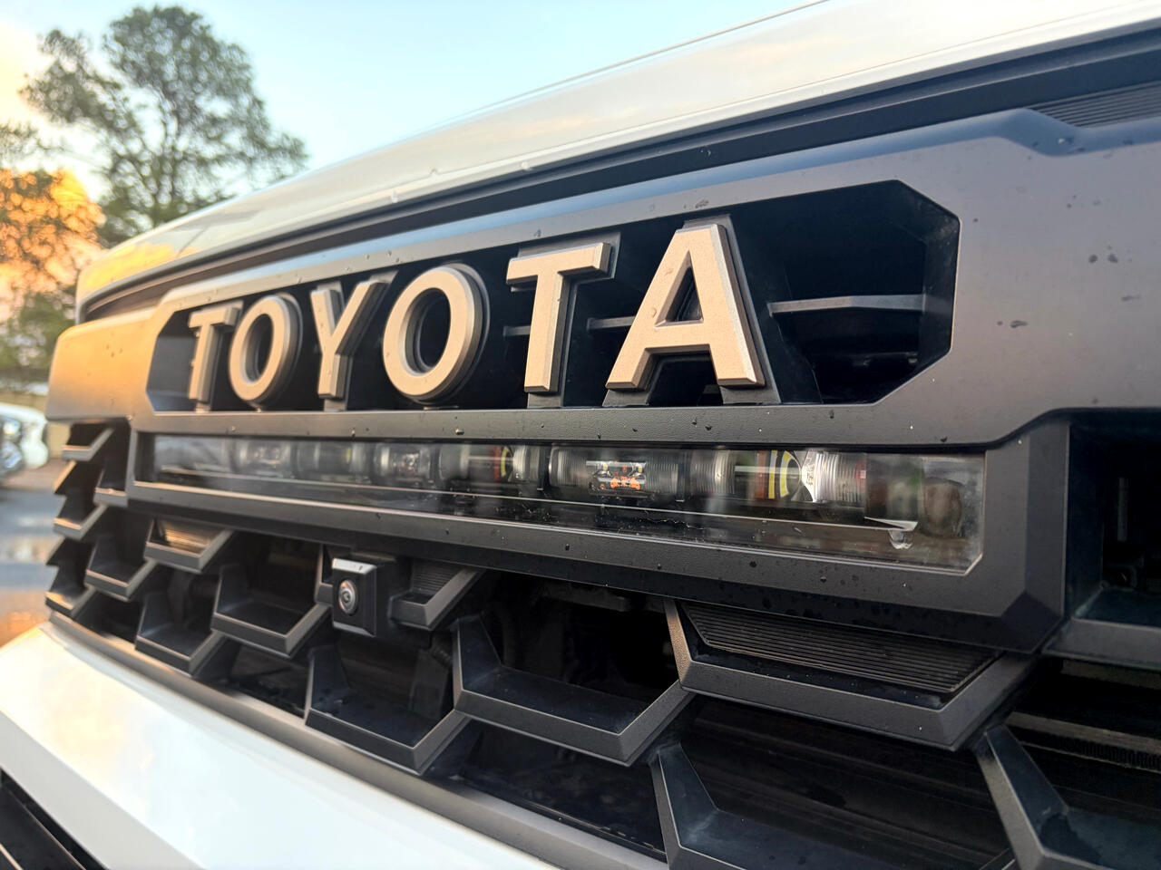 Toyota Tacoma Double Cab 4WD 2024