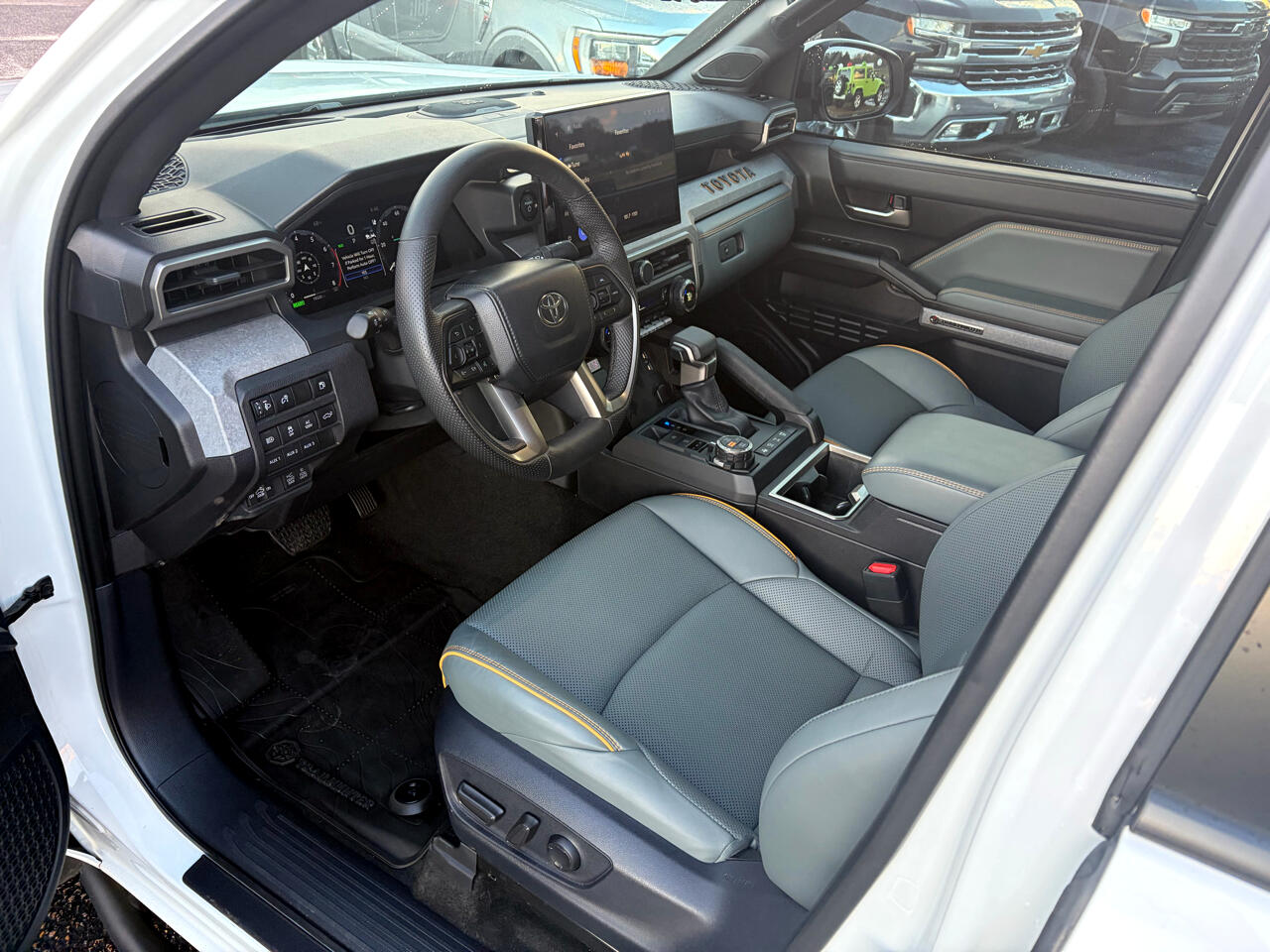 Toyota Tacoma Double Cab 4WD 2024