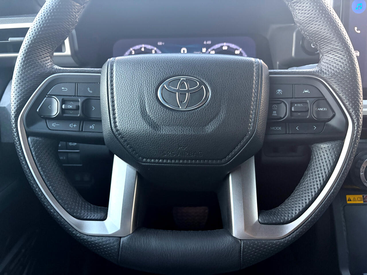 Toyota Tacoma Double Cab 4WD 2024