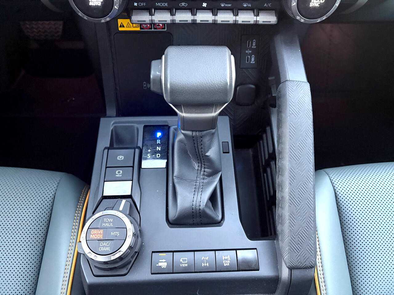 Toyota Tacoma Double Cab 4WD 2024