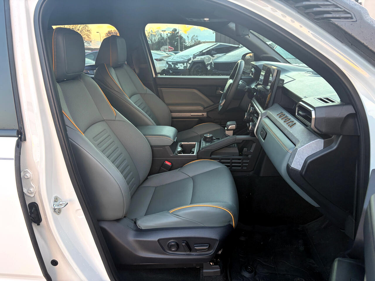 Toyota Tacoma Double Cab 4WD 2024