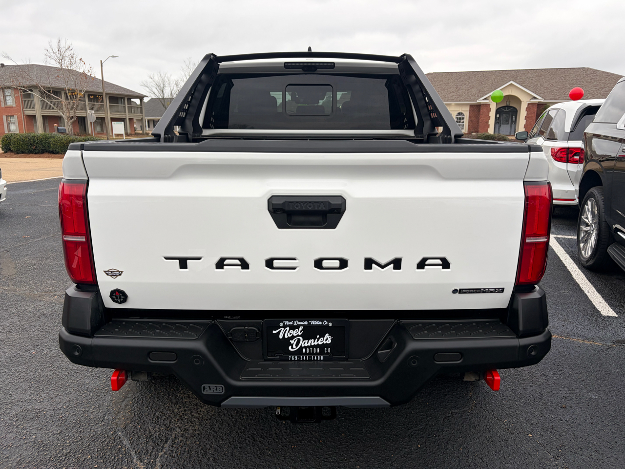 Toyota Tacoma Double Cab 4WD 2024
