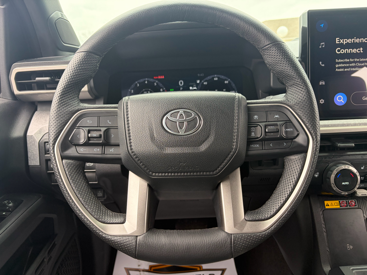 Toyota Tacoma Double Cab 4WD 2024