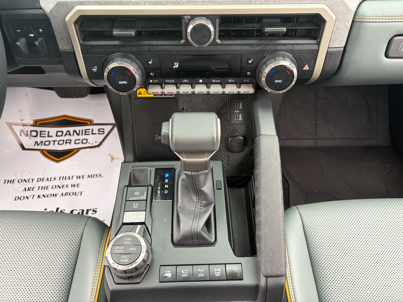 Toyota Tacoma Double Cab 4WD 2024