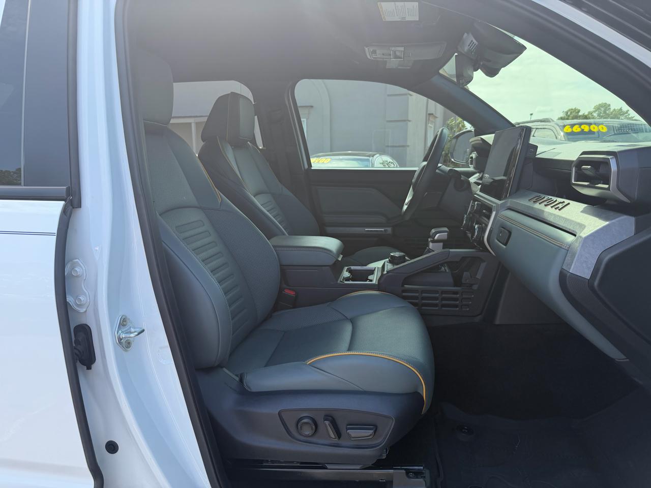 Toyota Tacoma  2024