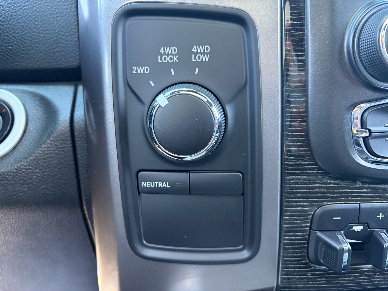 RAM 2500 4WD Crew Cab 149" Laramie Limited 2018