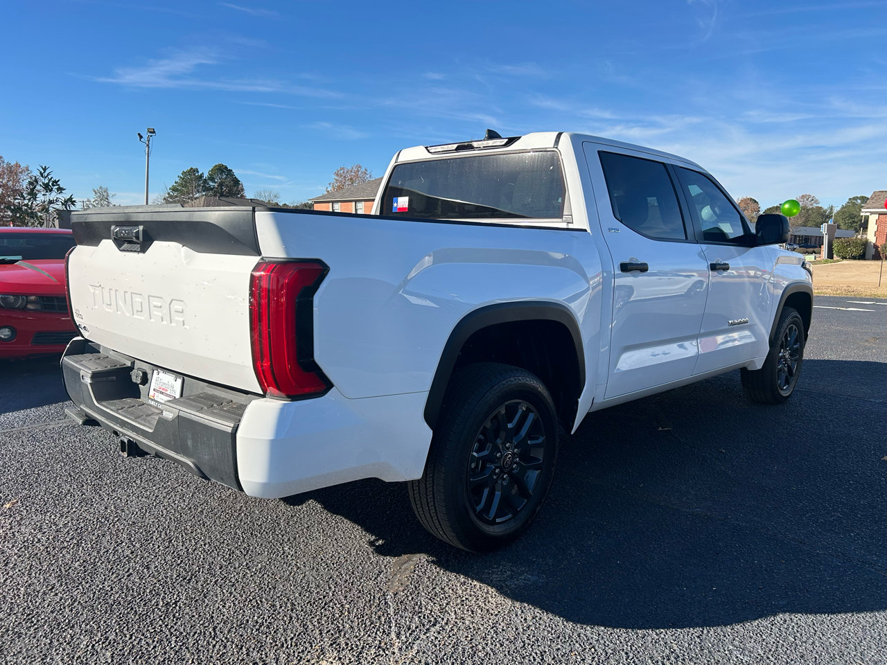 Toyota Tundra SR5 CrewMax 4WD 2025