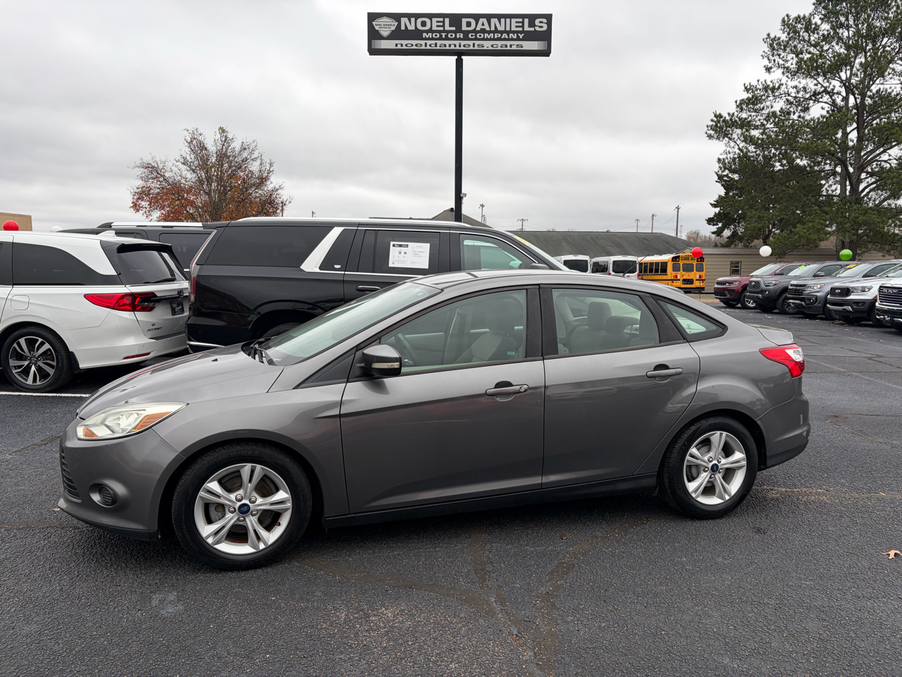 2014 Ford Focus SE's photo