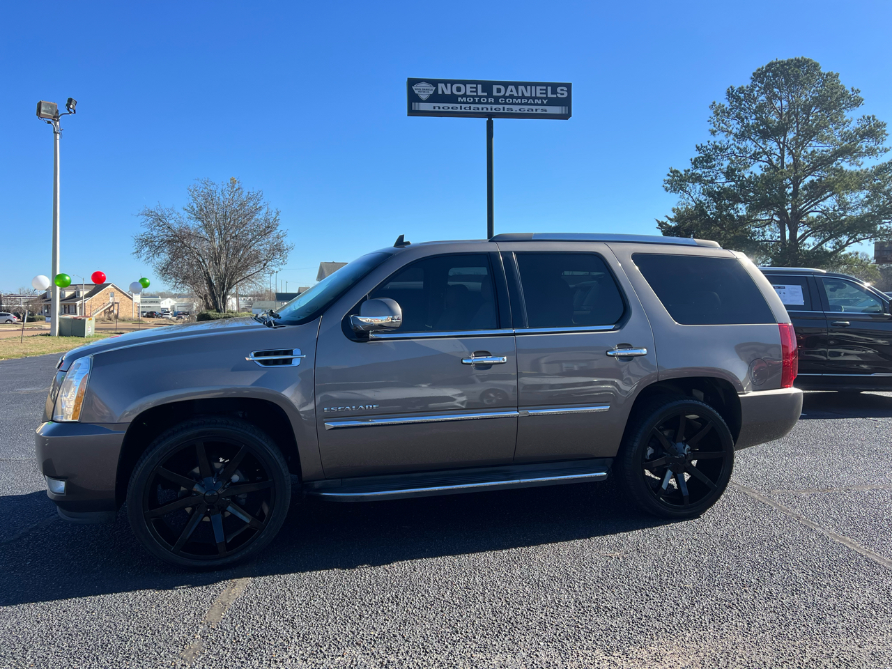 2013 Cadillac Escalade 2WD Luxury