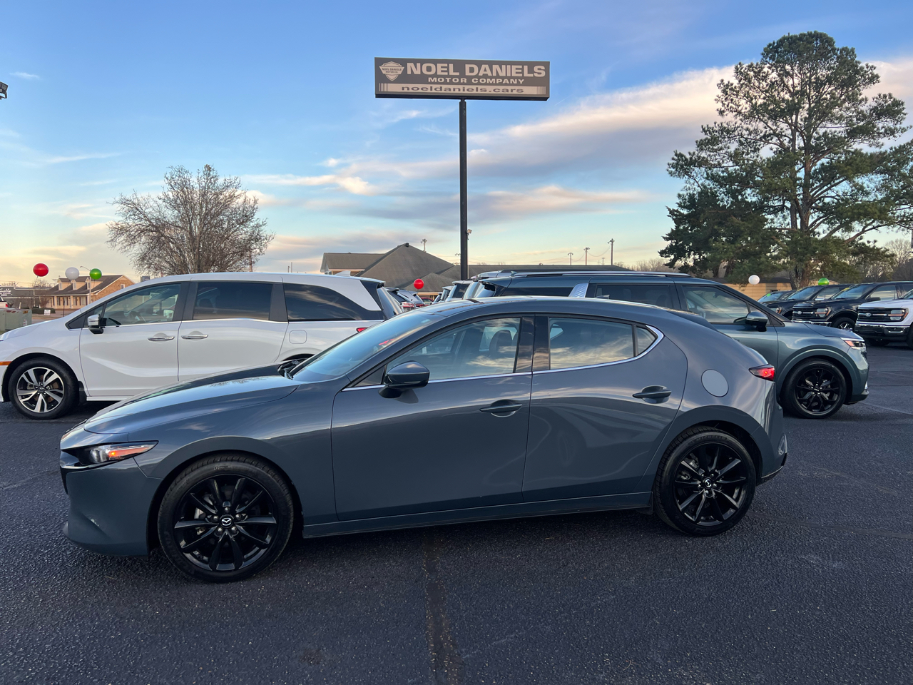 2021 Mazda MAZDA3 Premium Hatchback FWD
