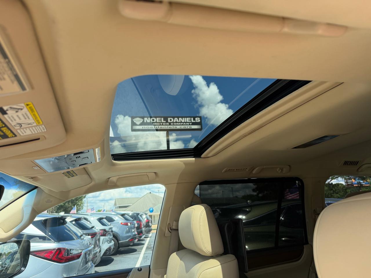 Lexus LX 570 Three-Row 2019