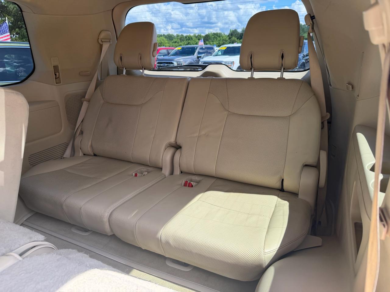 Lexus LX 570 Three-Row 2019