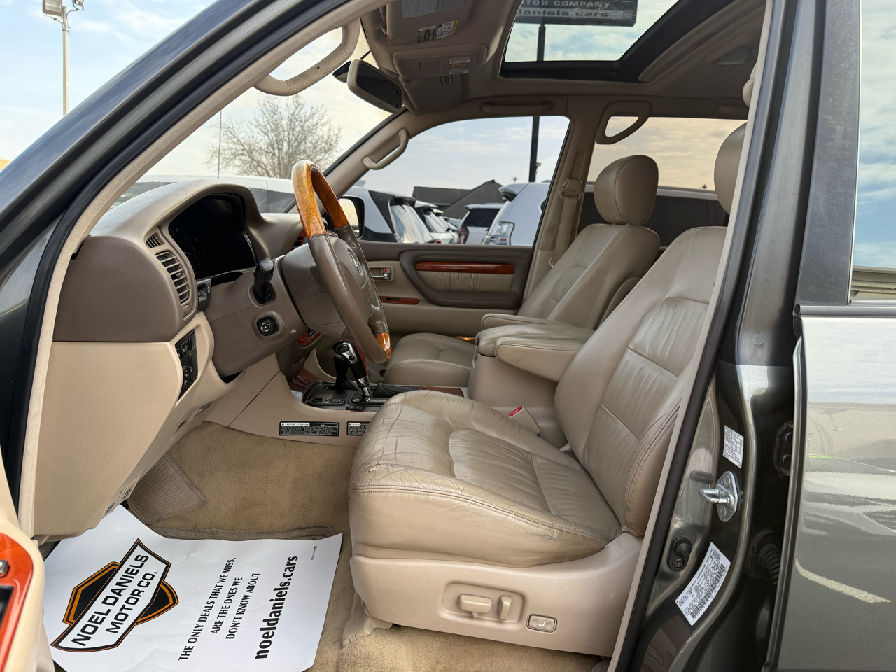 Lexus LX 470 Base 2001