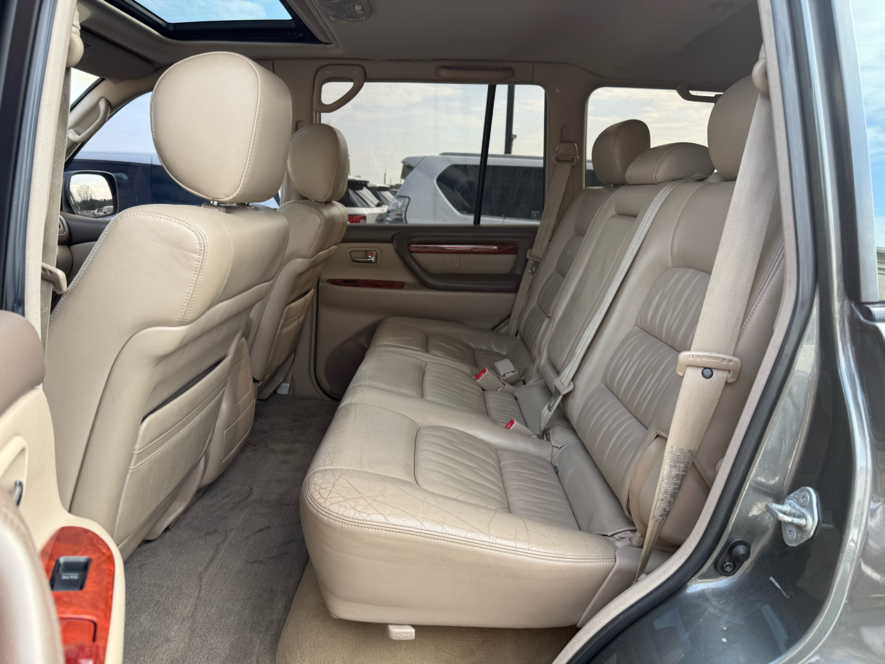 Lexus LX 470 Base 2001