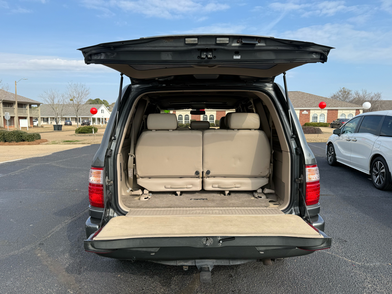 Lexus LX 470 Base 2001