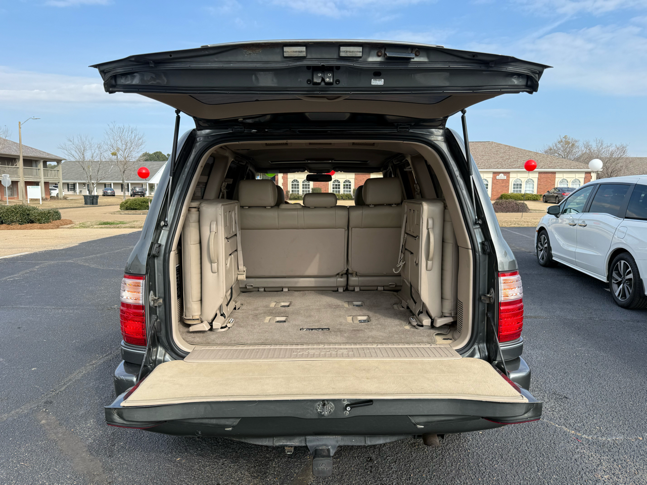 Lexus LX 470 Base 2001