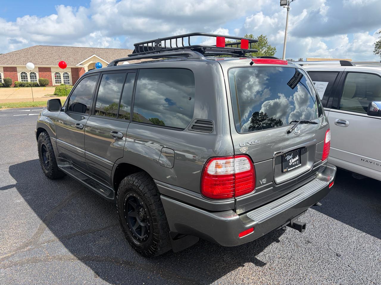 Lexus LX 470 Base 2001