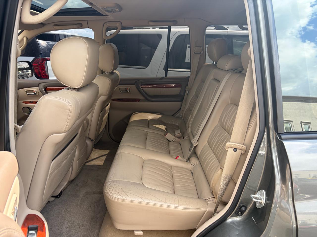 Lexus LX 470 Base 2001