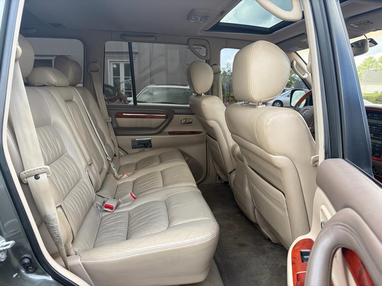 Lexus LX 470 Base 2001