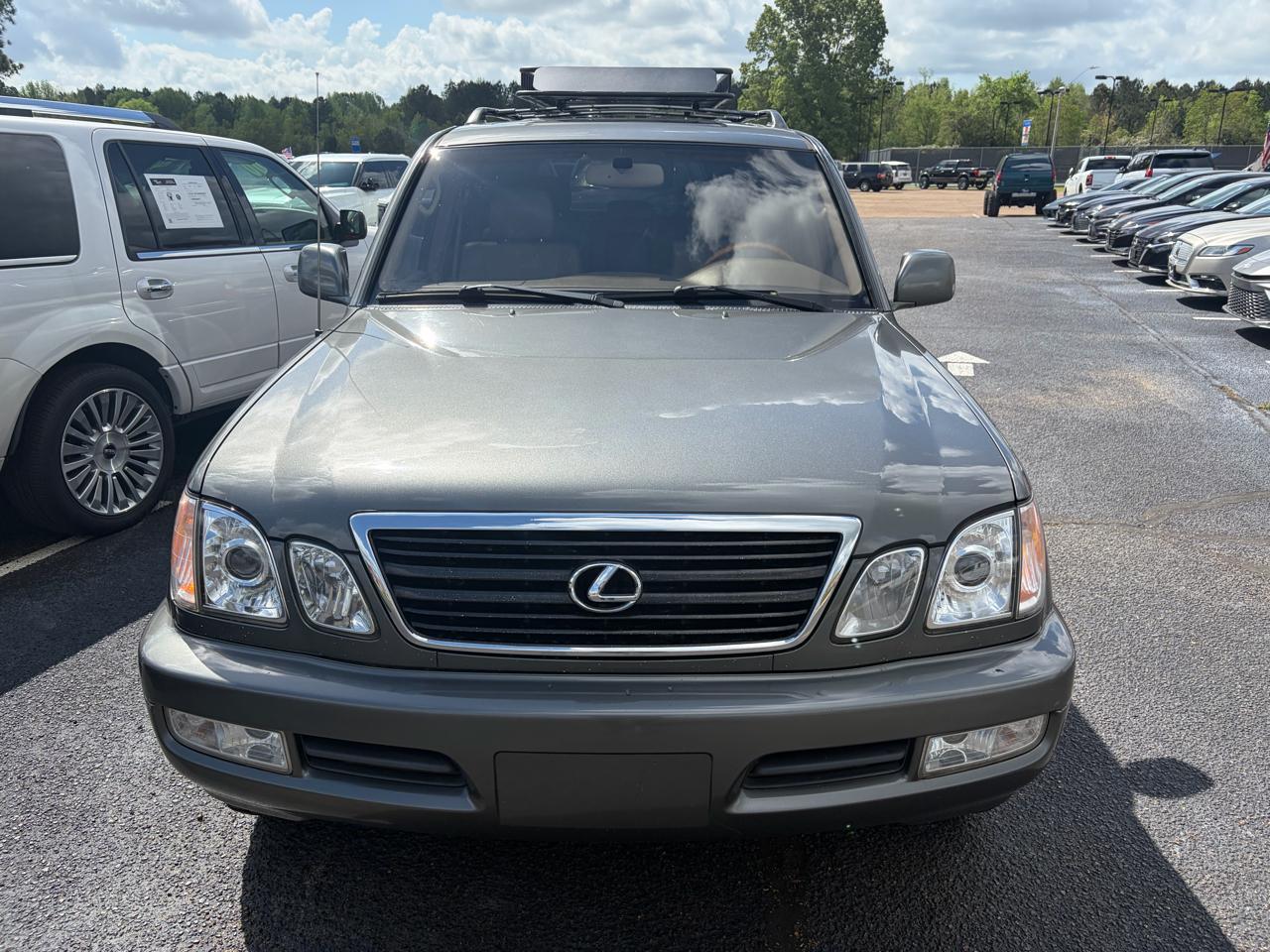 Lexus LX 470 Base 2001