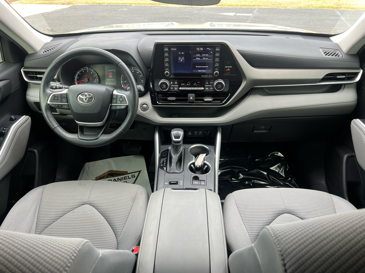 Toyota Highlander LE 2022