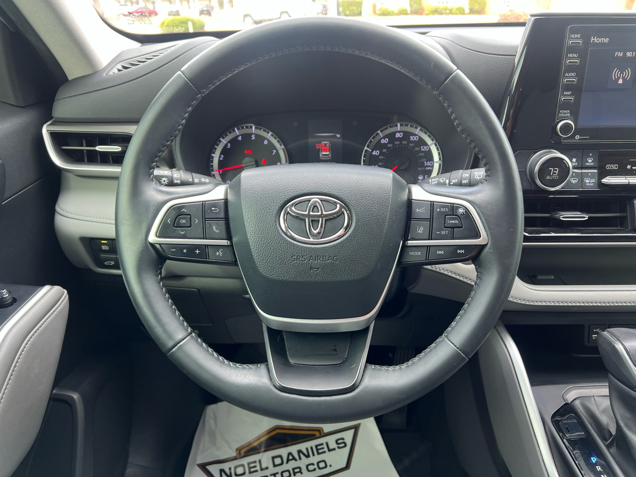 Toyota Highlander LE 2022