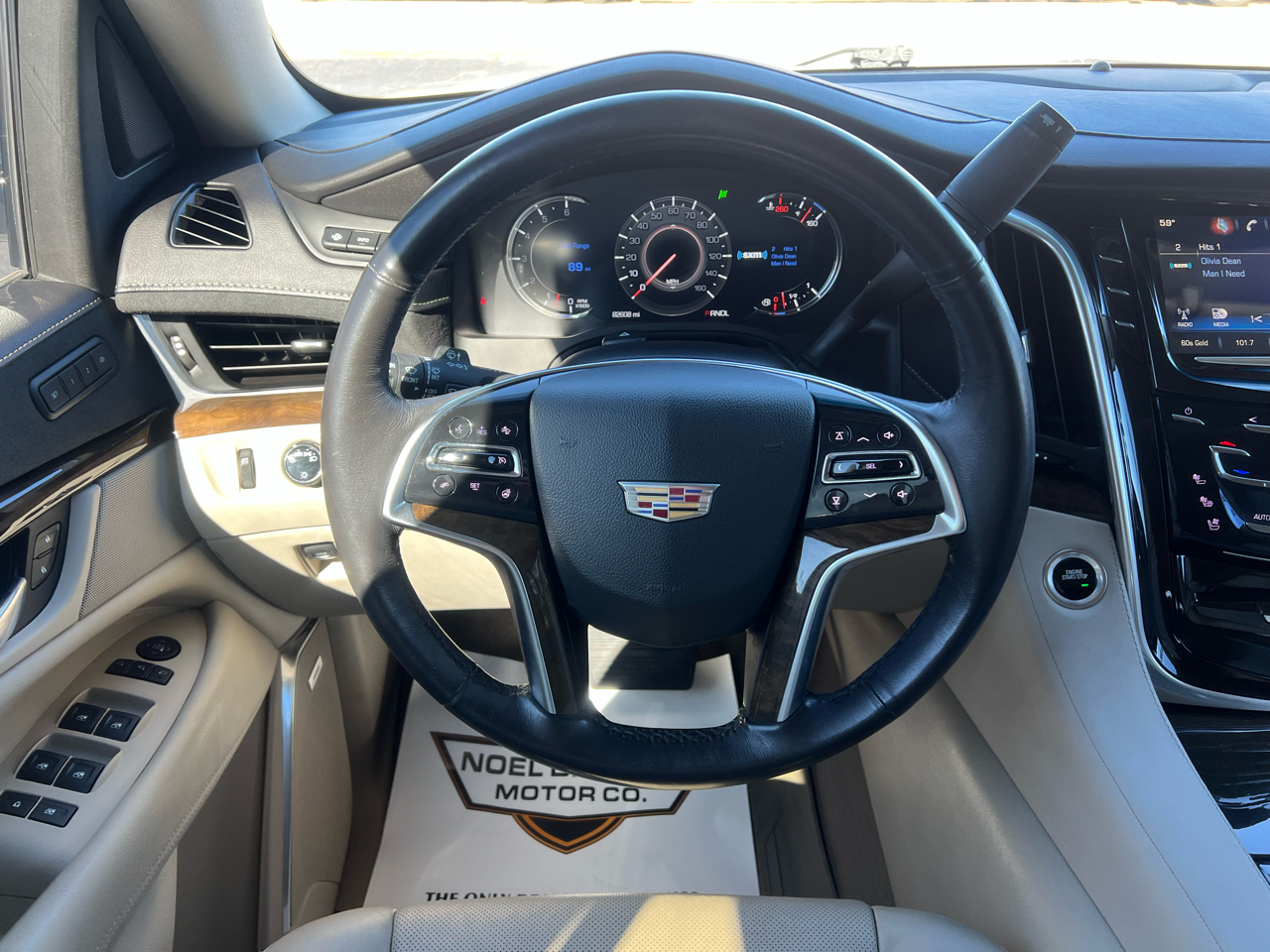 Cadillac Escalade ESV Premium Luxury 2019