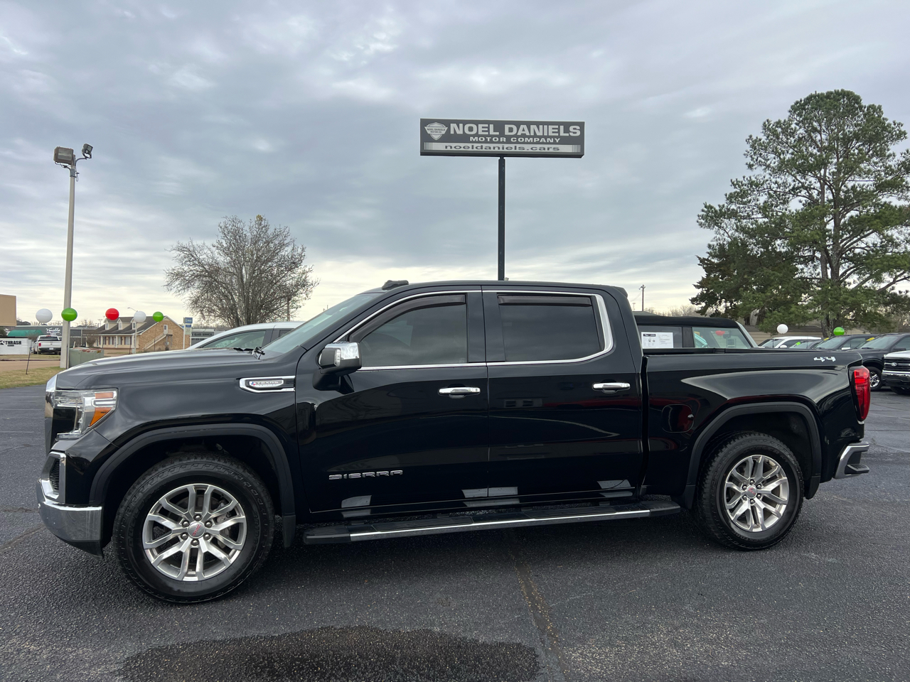 2019 GMC Sierra 1500 SLT Crew Cab 4WD