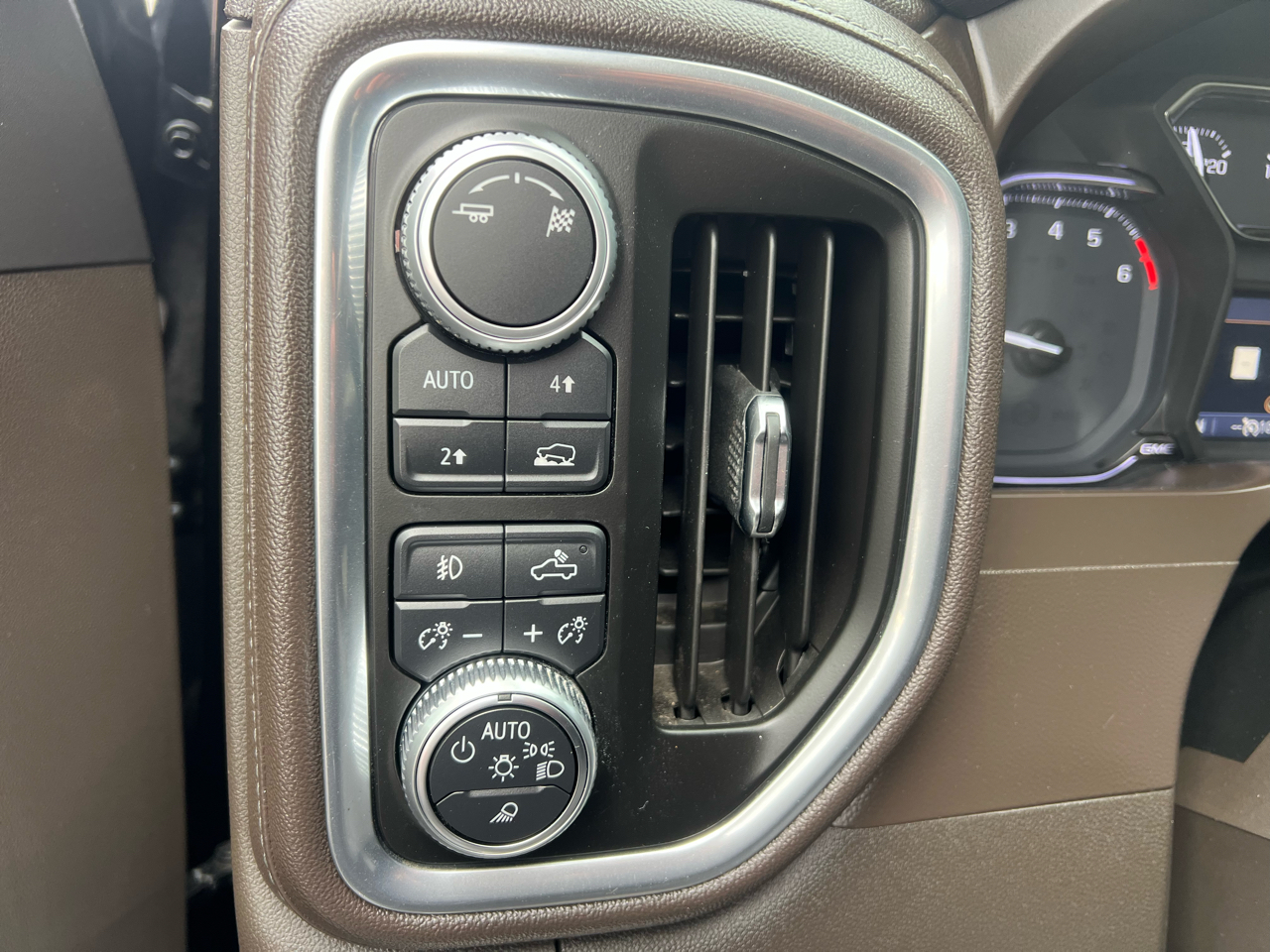 GMC Sierra 1500 SLT Crew Cab 4WD 2019