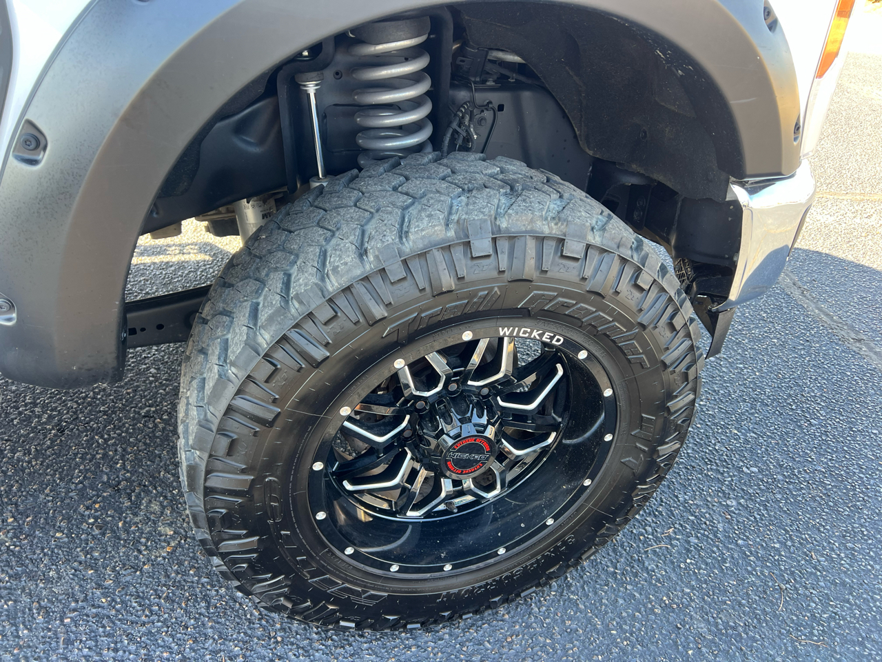 Ford F-250 SD XL Crew Cab 4WD 2023