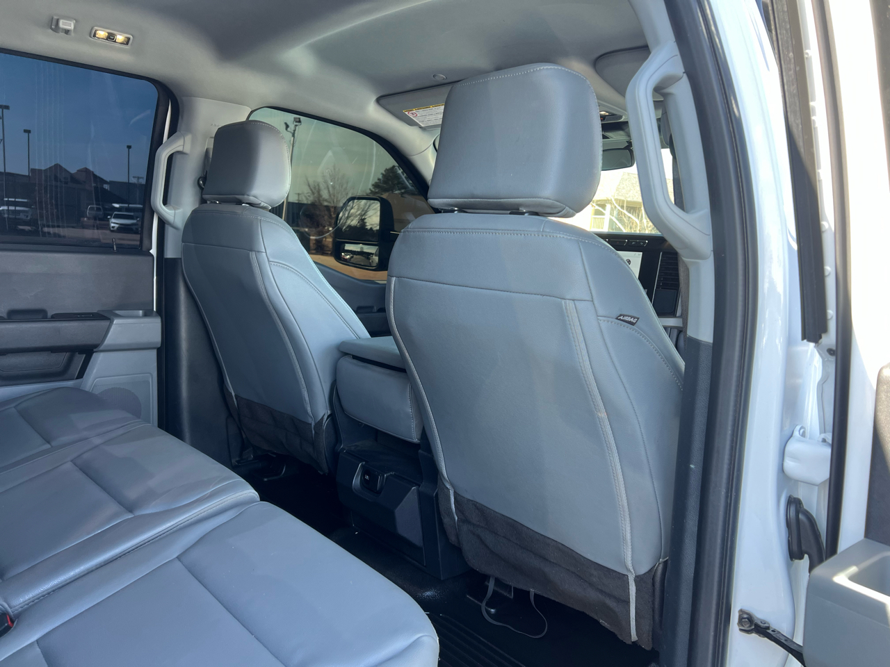 Ford F-250 SD XL Crew Cab 4WD 2023