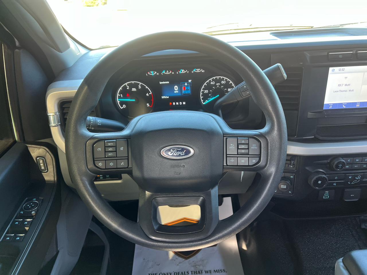 Ford F-250 SD XL Crew Cab 4WD 2023