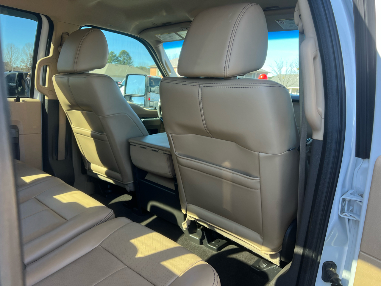 Ford F-250 SD Lariat Crew Cab 4WD 2011