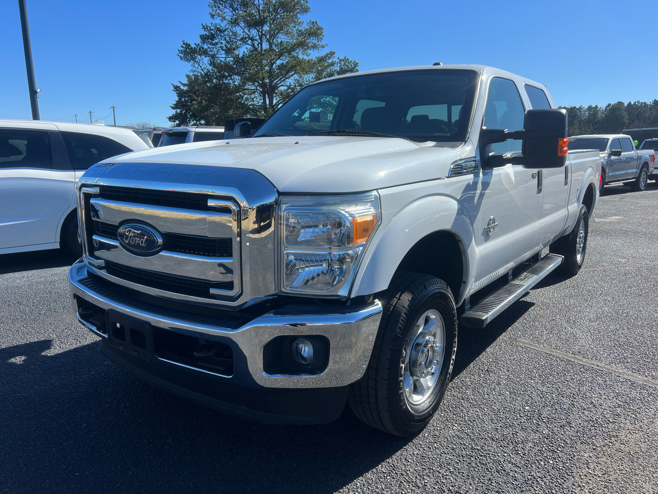 Ford F-250 SD XLT Crew Cab 4WD 2015