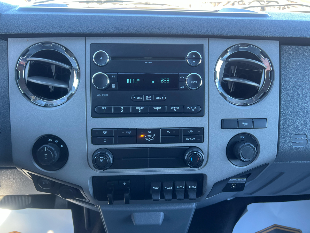 Ford F-250 SD XLT Crew Cab 4WD 2015