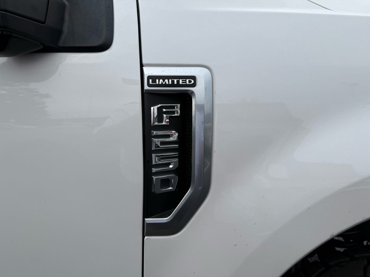 Ford F-250 SD Limited Crew Cab 4WD 2019