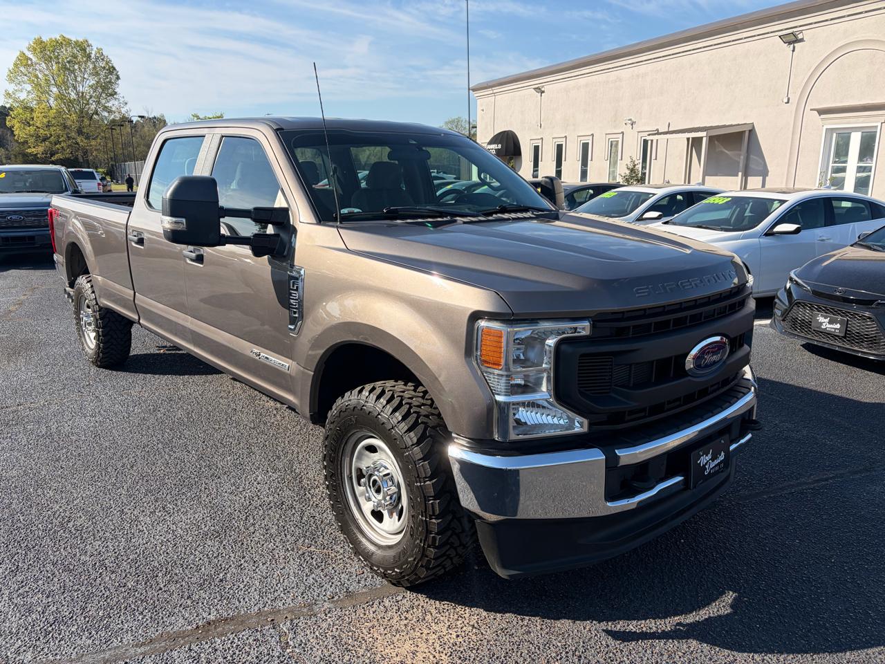 Ford F-350 SD XL Crew Cab Long Bed 4WD 2022