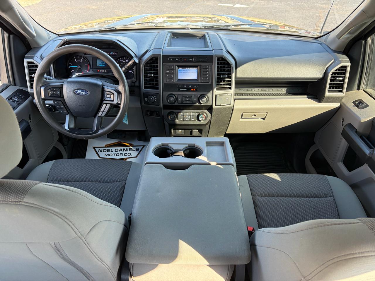 Ford F-350 SD XL Crew Cab Long Bed 4WD 2022