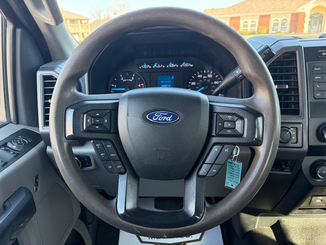 Ford F-350 SD XL Crew Cab Long Bed 4WD 2022